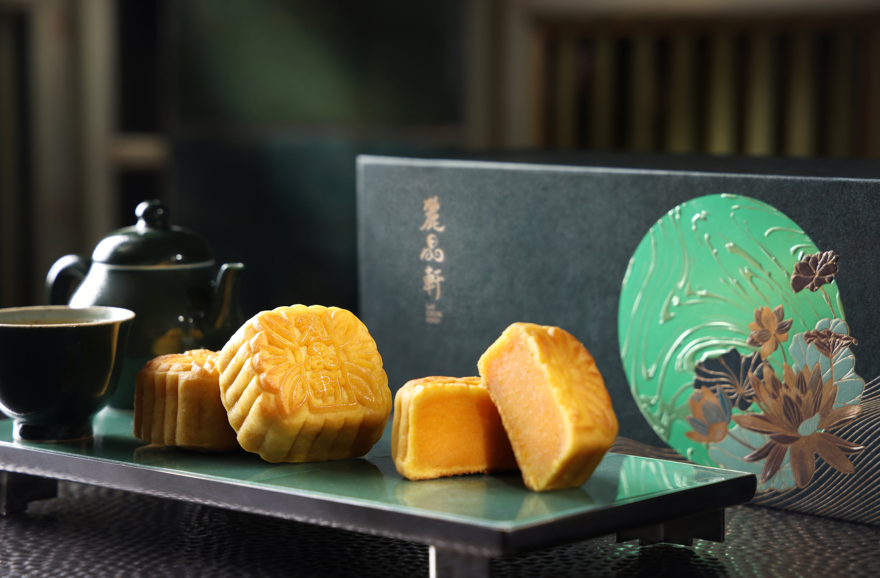 Regent Mini Assorted Flavour Mooncakes – Regent Hong Kong